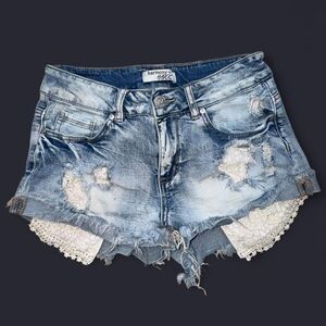 Harmony + Havoc Distressed Lace Underlay Denim Shorts Size 5